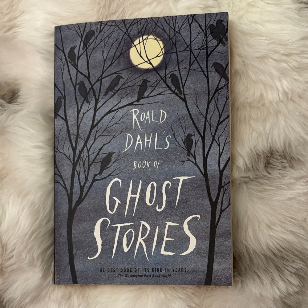 's Book of Ghost Stories - Navy Blue Edition
